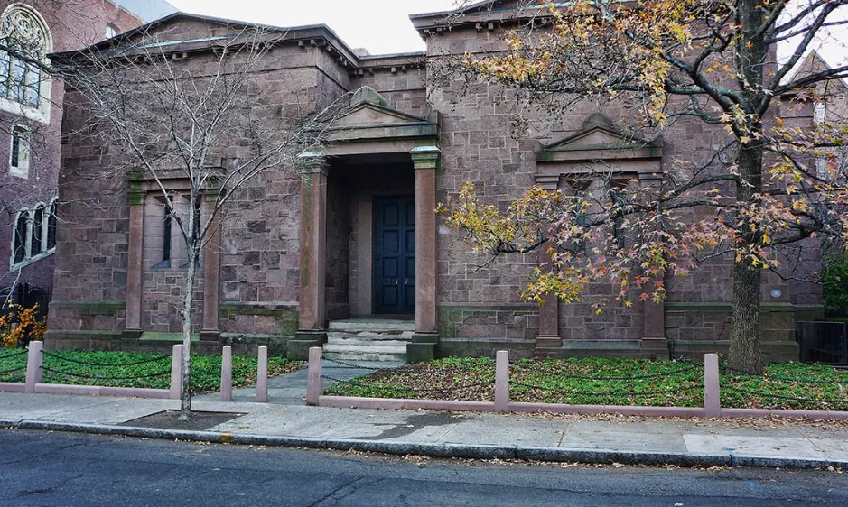 The Skull and Bones Secret Society Actually Exists